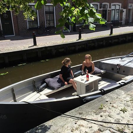 b&b het Herenhuys aan de historische gracht van Kollum Buitenkant foto